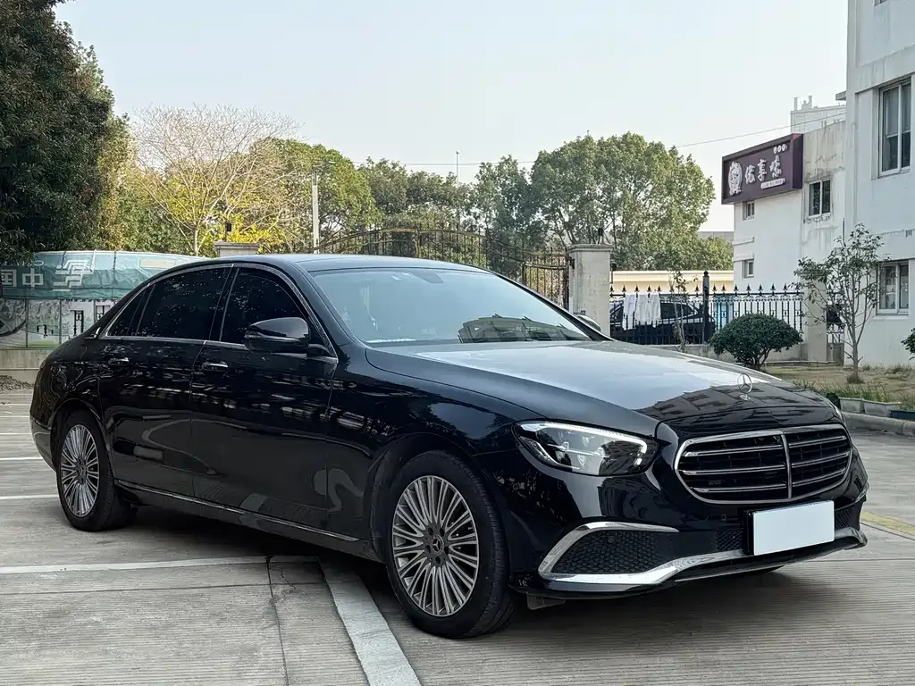 Mercedes-Benz E-Class 2023 из CN, фото 3
