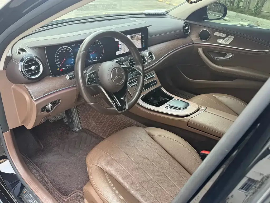 Mercedes-Benz E-Class 2023 из CN, фото 2