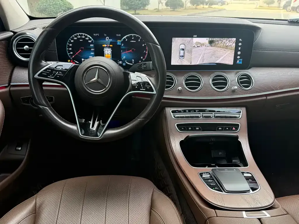 Mercedes-Benz E-Class 2023 из CN, фото 8