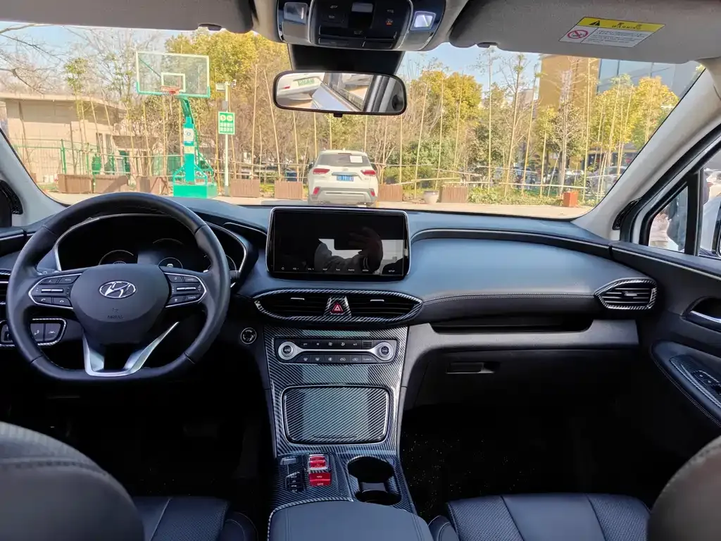 Hyundai Santa Fe — фото 9