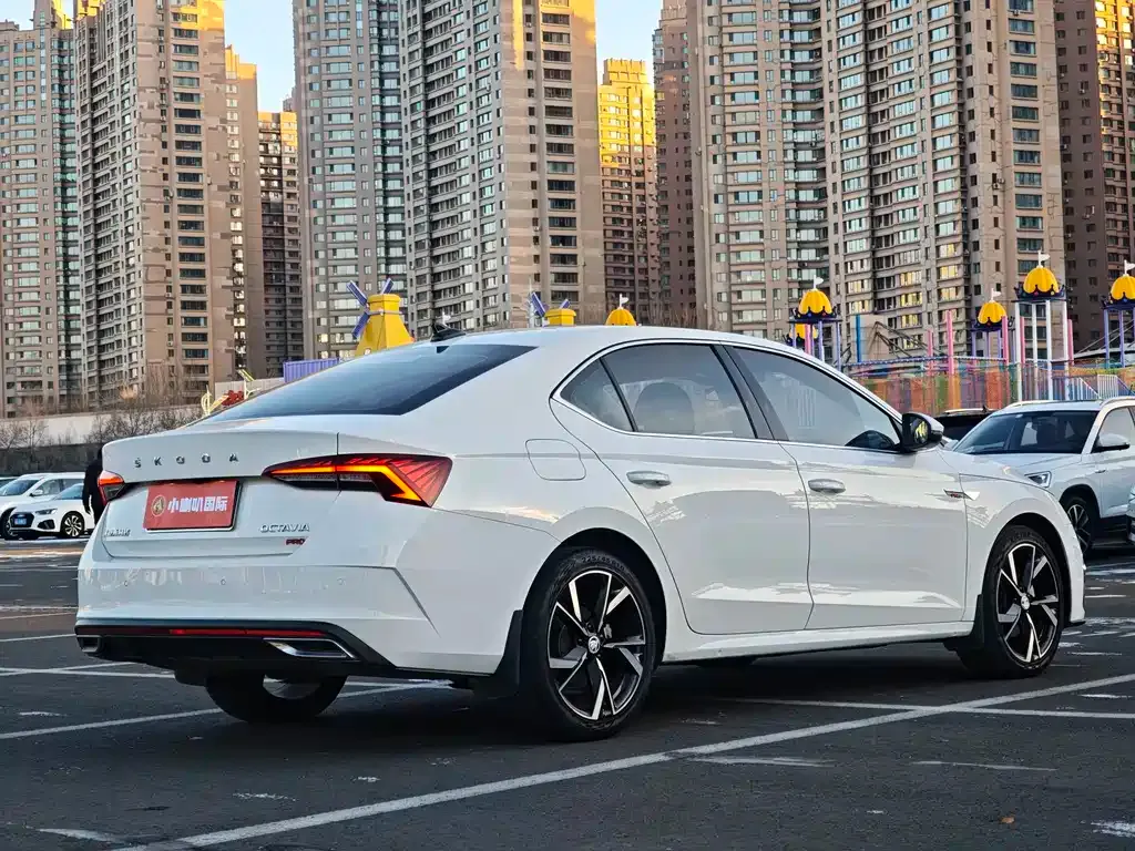 Skoda Octavia 2021 из CN, фото 7