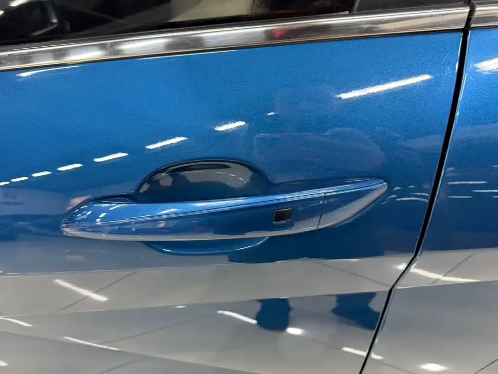 Hyundai Elantra — фото 8