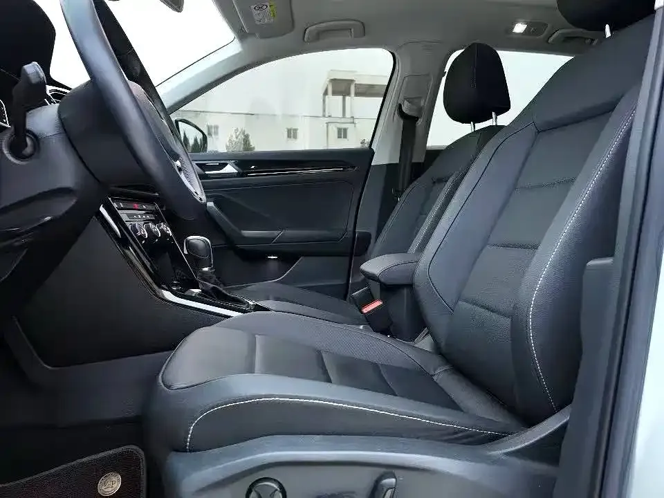 Volkswagen T-Roc 2022 из CN, фото 9