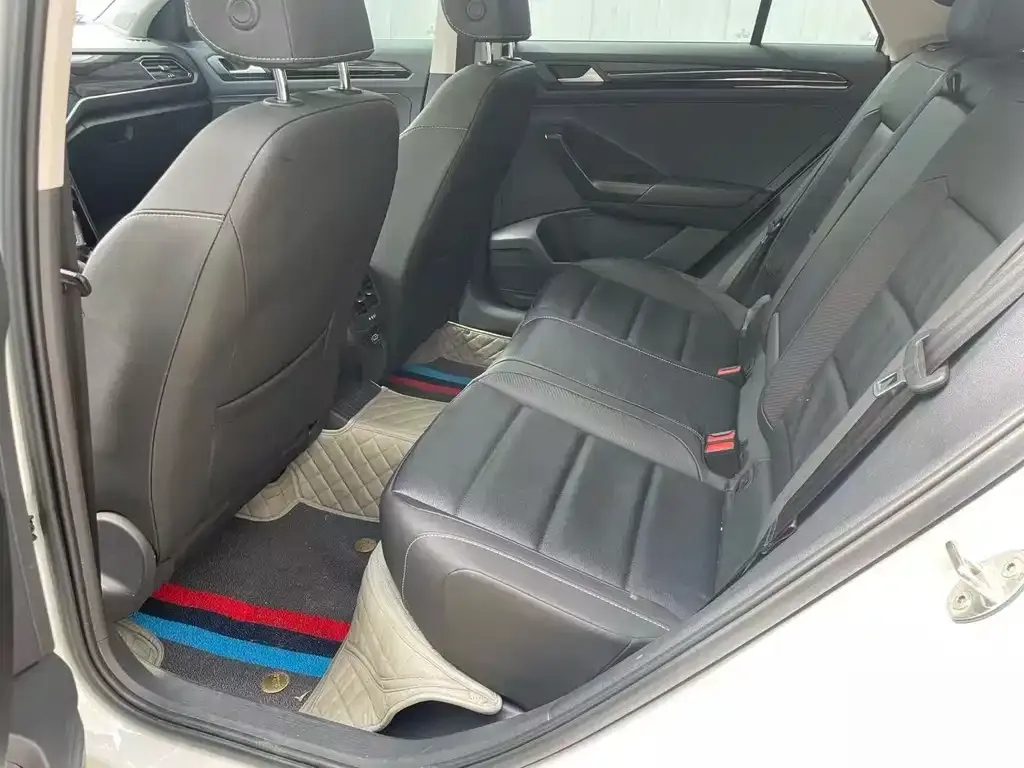 Volkswagen T-Roc 2022 из CN, фото 6