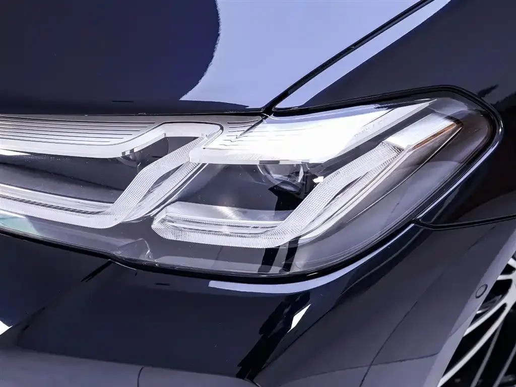 BMW 5 Series 2022 из CN, фото 5