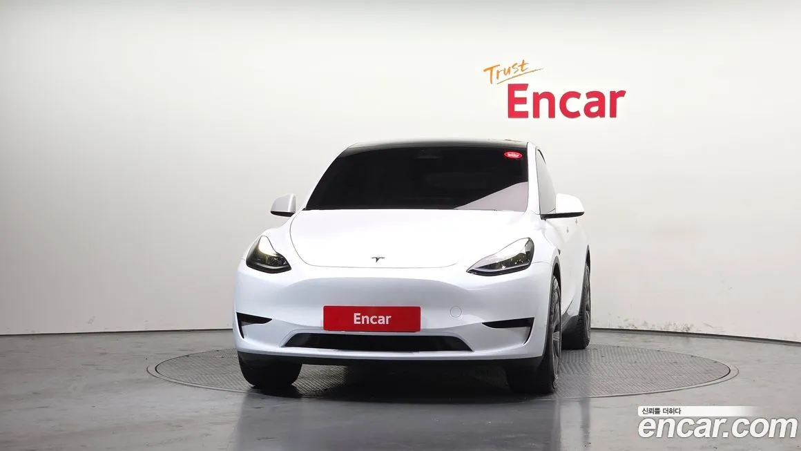 Tesla Model Y — фото 5