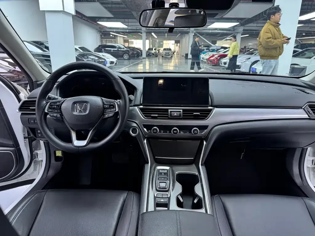 Honda Accord — фото 2