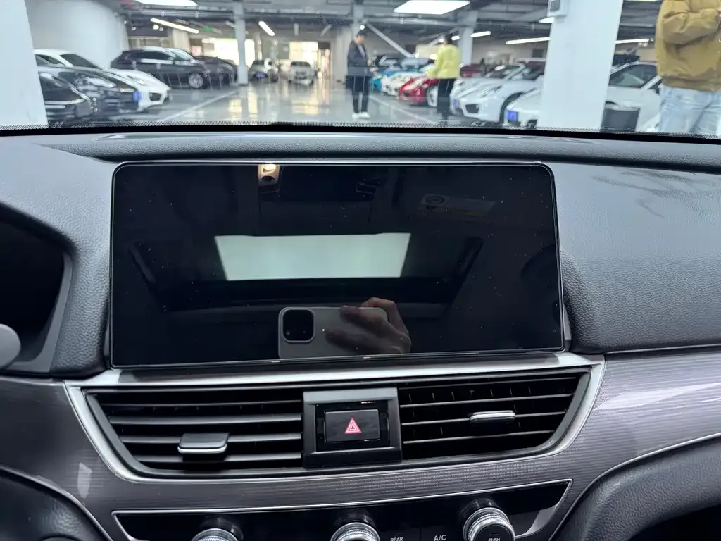 Honda Accord — фото 3