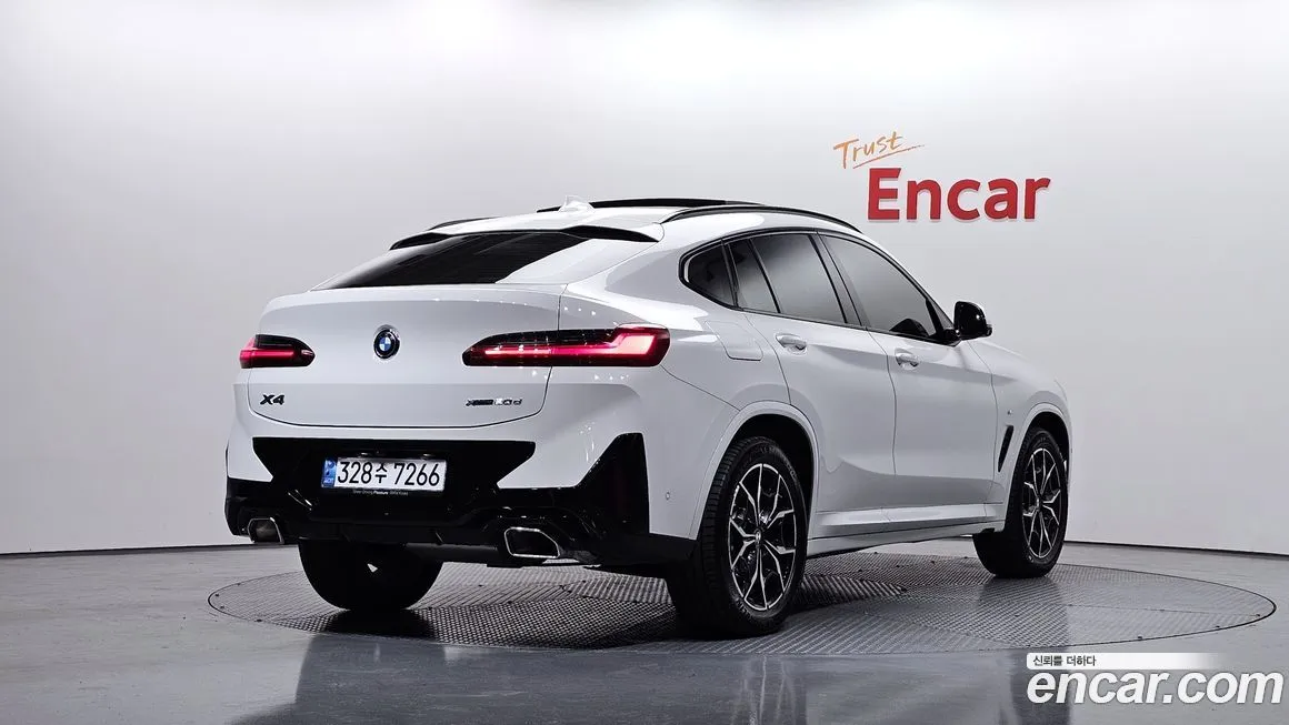 BMW X4 — фото 9