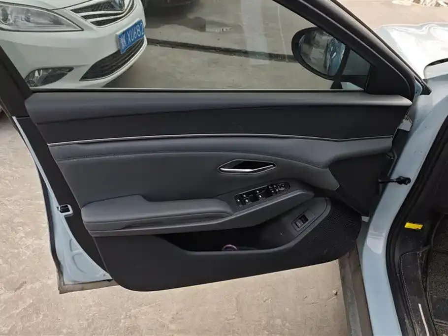 BYD Qin L 2024 из CN, фото 5
