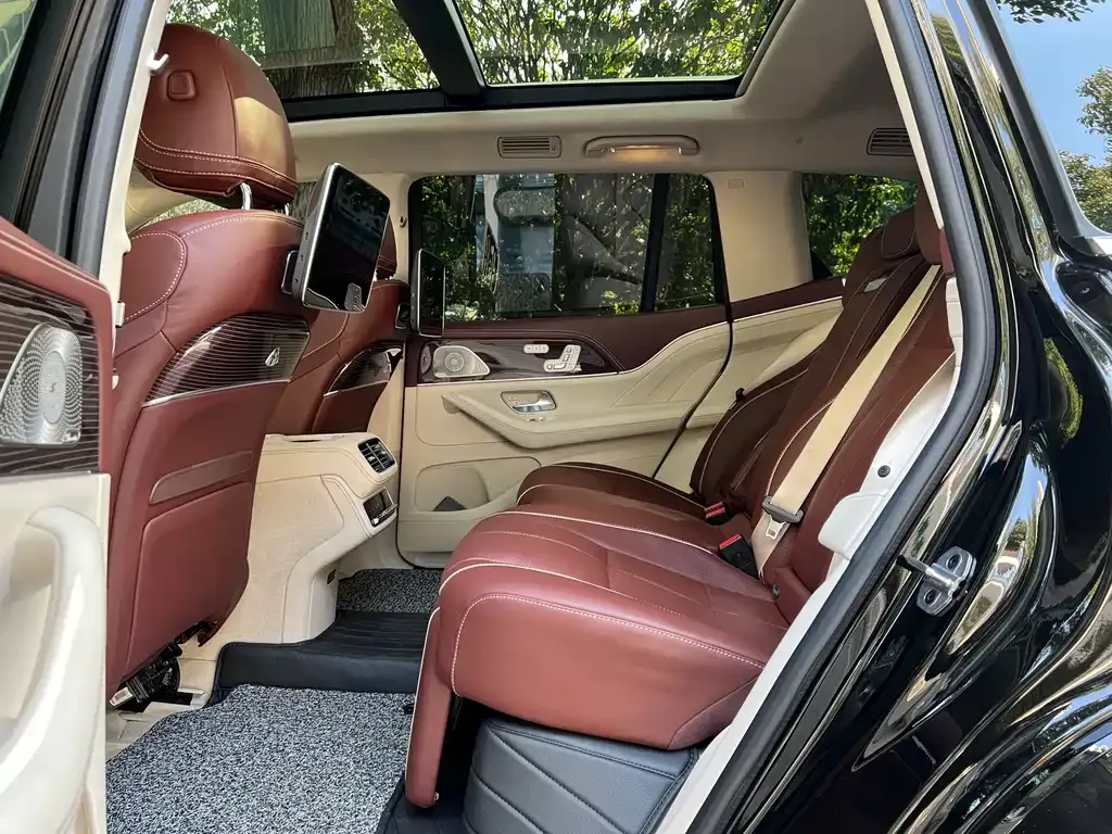 Mercedes-Benz GLS 2023 из CN, фото 3