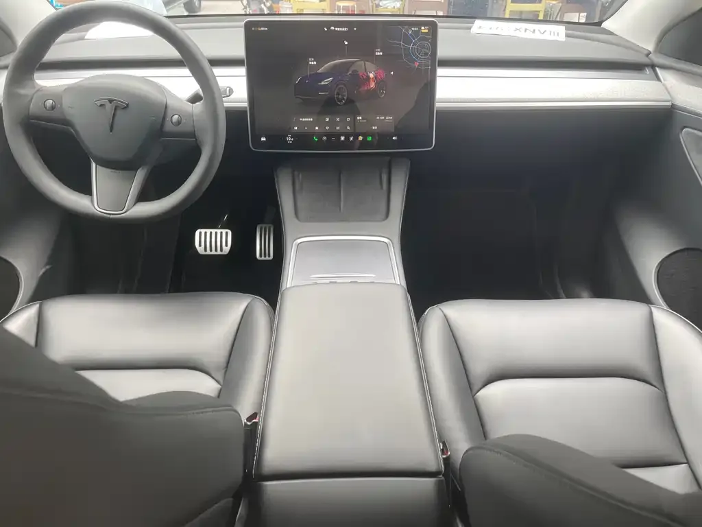 Tesla Model Y — фото 4