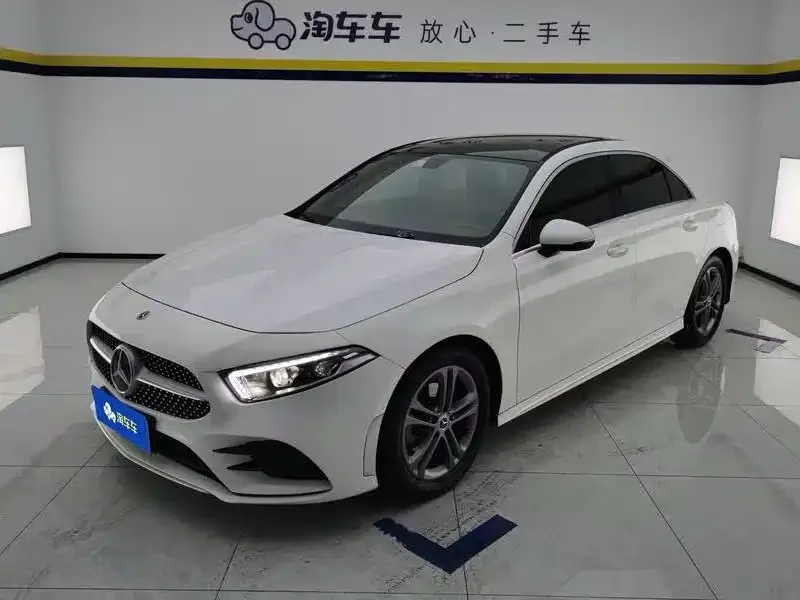 Mercedes-Benz A-Class — фото 1