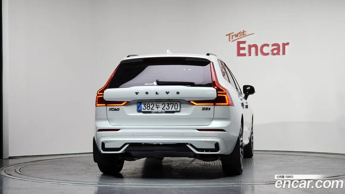 Volvo XC60 2026 из KR, фото 9