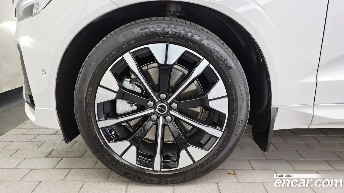 Volvo XC60 2026 из KR, фото 4