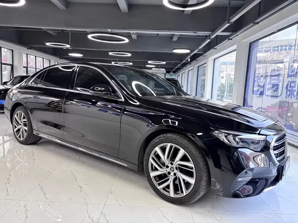 Mercedes-Benz E-Class 2024 из CN, фото 4