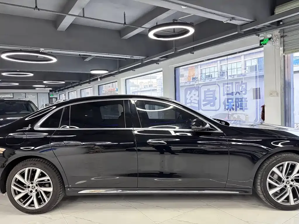 Mercedes-Benz E-Class 2024 из CN, фото 2