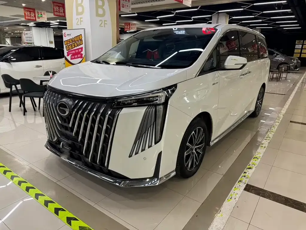 GAC Motor Trumpchi M8 — фото 1