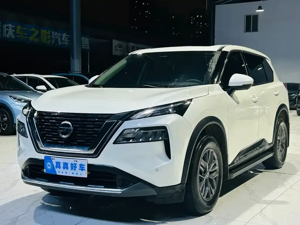 Nissan X-Trail — фото 1
