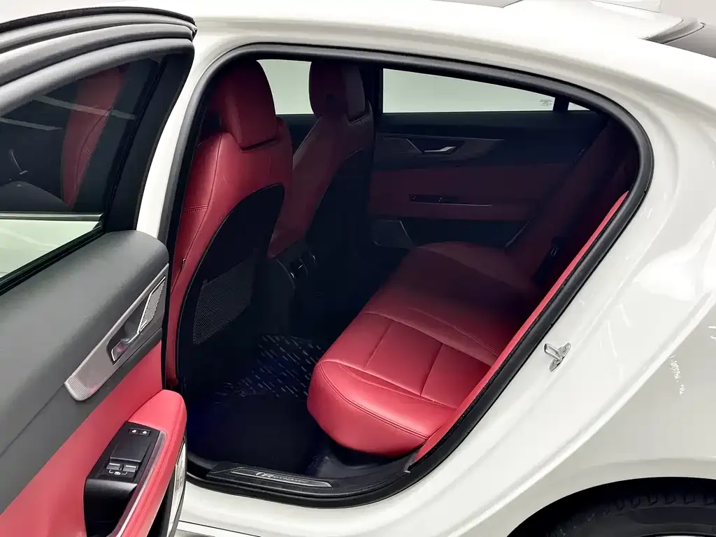 Jaguar XEL 2022 из CN, фото 2