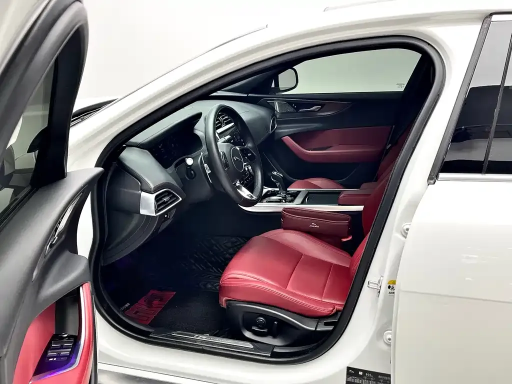Jaguar XEL 2022 из CN, фото 7