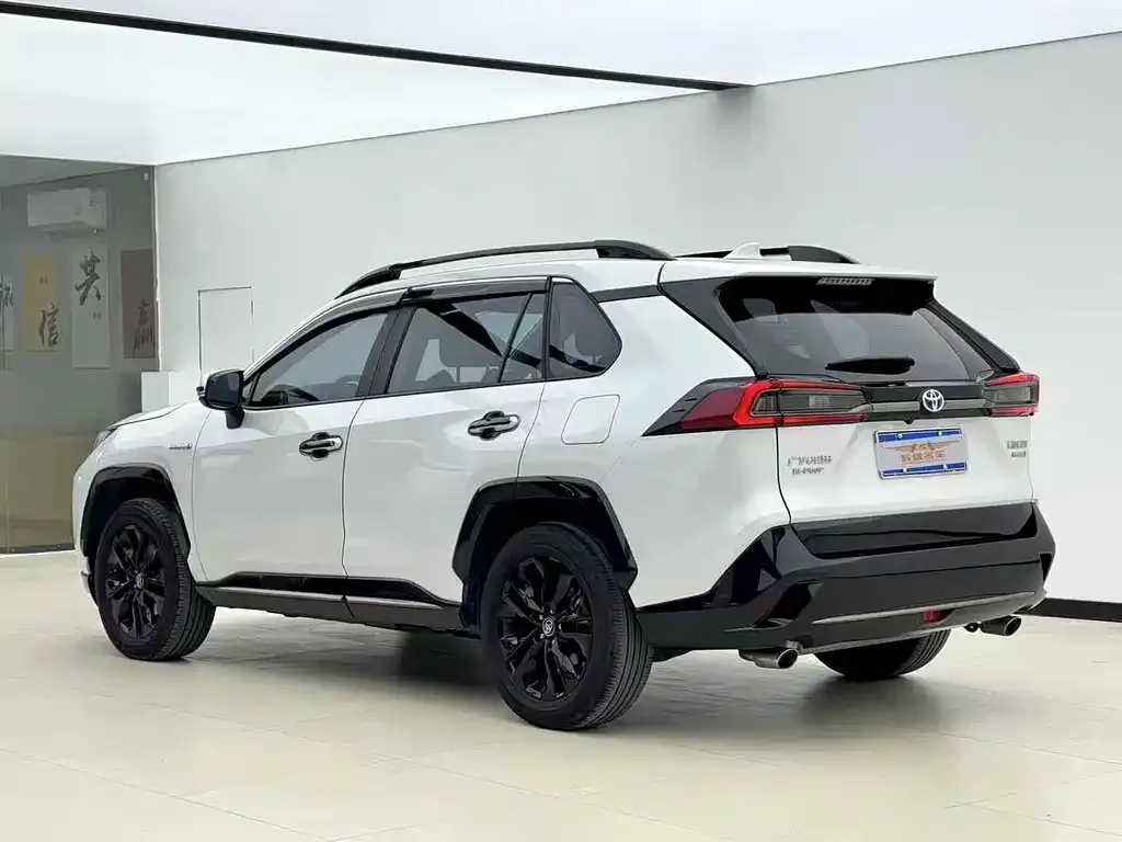 Toyota Wildlander 2022 из CN, фото 3