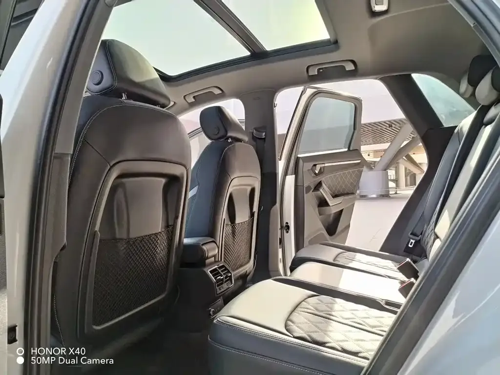 Audi Q3 2025 из CN, фото 7