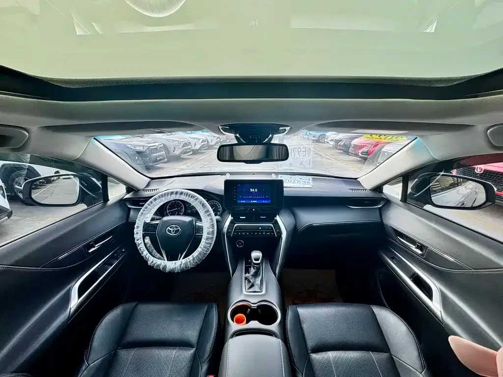 Toyota Harrier 2022 из CN, фото 8