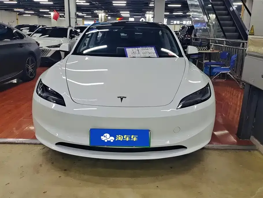Tesla Model 3 2024 из CN, фото 5