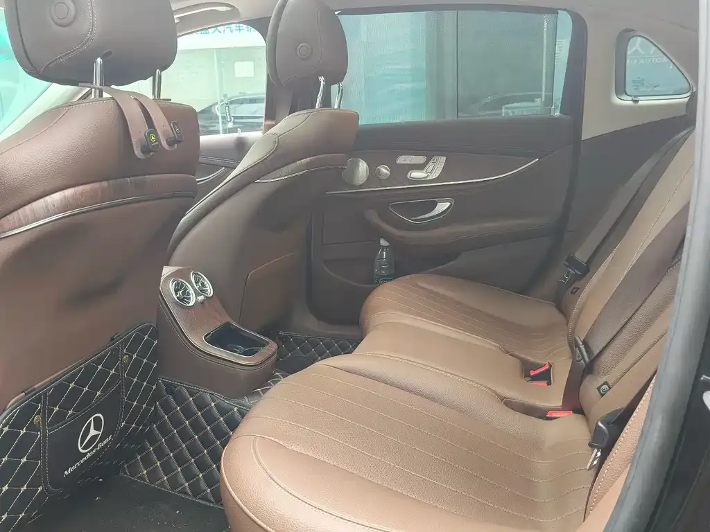 Mercedes-Benz E-Class 2022 из CN, фото 8