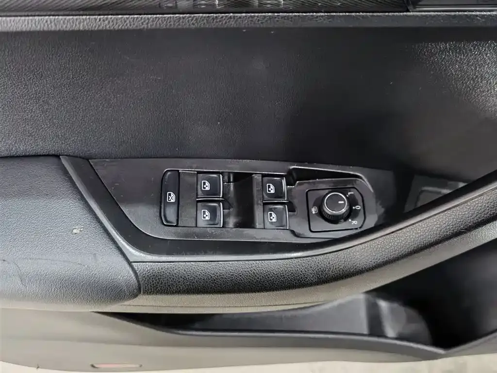 Skoda Karoq 2021 из CN, фото 9