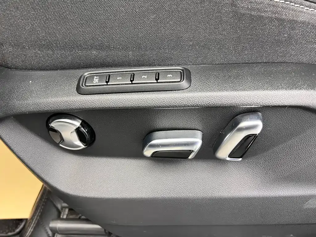 Volkswagen Tavendor 2023 из CN, фото 10