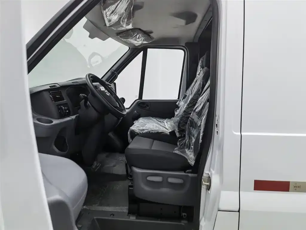 Ford Transit Custom 2022 из CN, фото 8