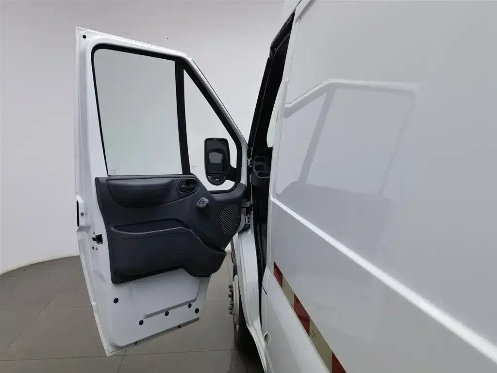 Ford Transit Custom 2022 из CN, фото 7