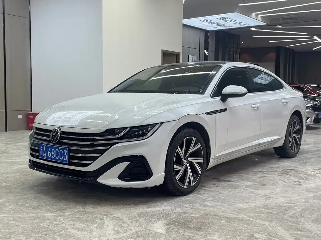 Volkswagen CC 2022 из CN, фото 1