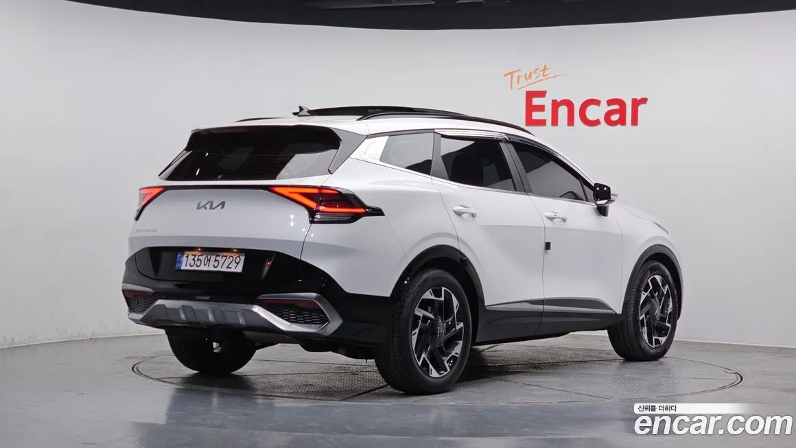 Kia Sportage — фото 7