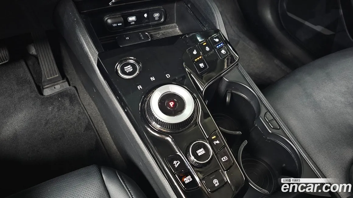 Kia Sportage — фото 9