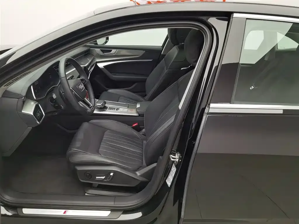 Audi A6L 2023 из CN, фото 9