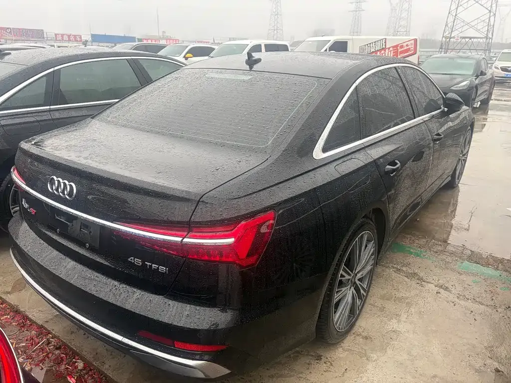 Audi A6L 2023 из CN, фото 5