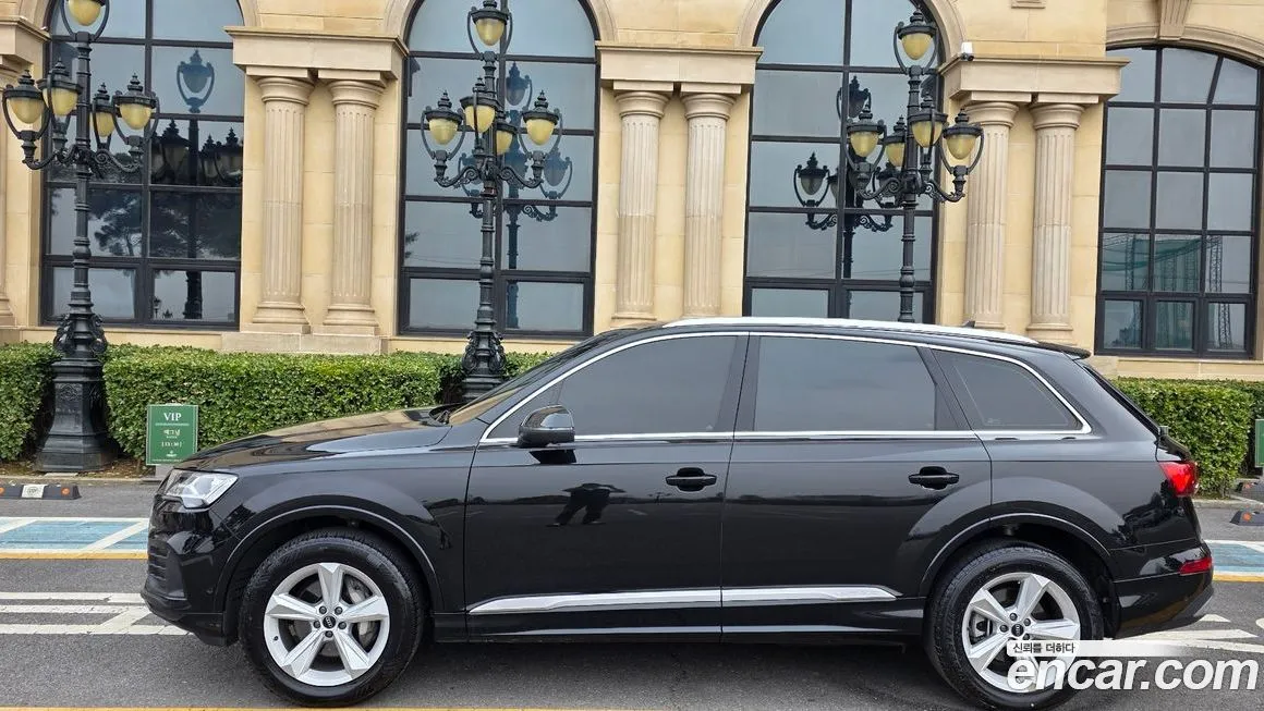 Audi Q7 2022 из KR, фото 2