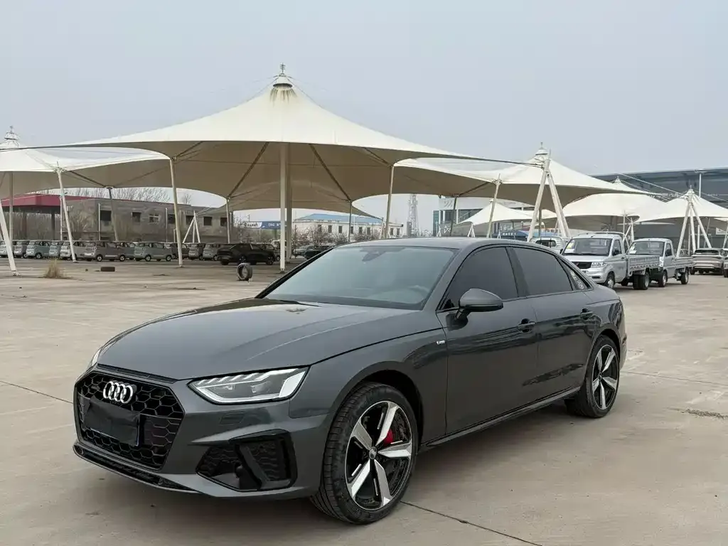 Audi A4L 2023 из CN, фото 1