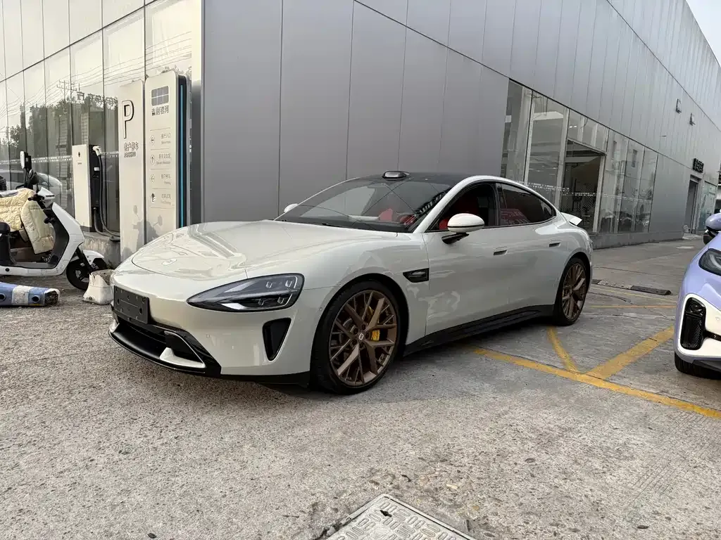 Xiaomi SU7 — фото 1