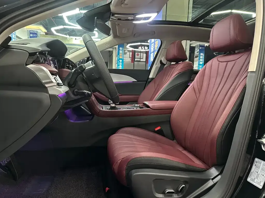 Hongqi H5 2025 из CN, фото 8
