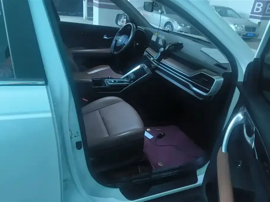 Kia Sportage 2023 из CN, фото 9