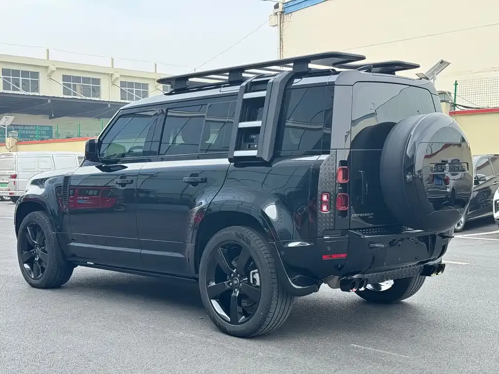 Land Rover Defender — фото 7