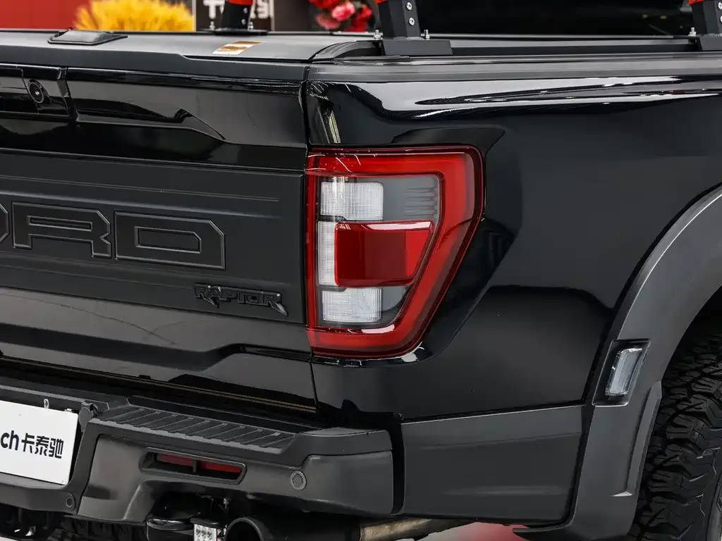 Ford F-150 Raptor — фото 6