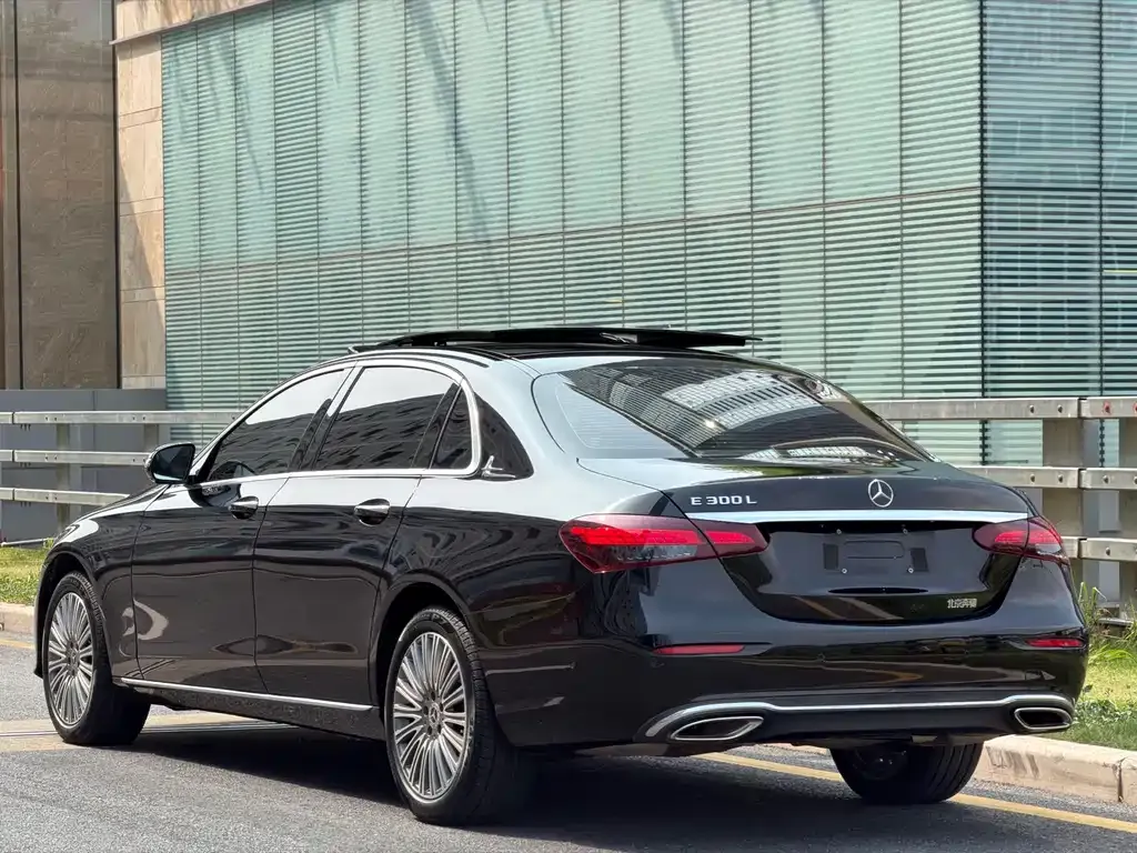 Mercedes-Benz E-Class 2023 из CN, фото 9