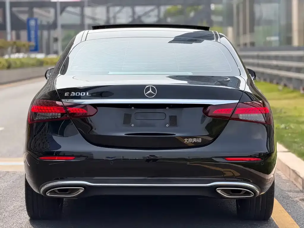 Mercedes-Benz E-Class 2023 из CN, фото 10