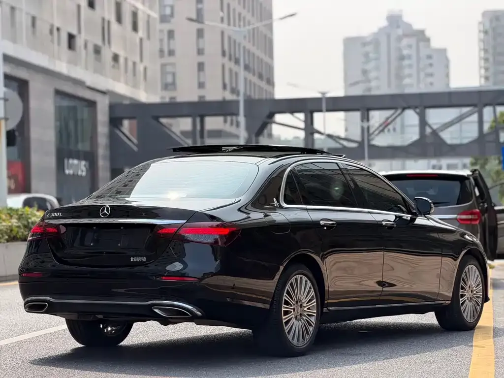 Mercedes-Benz E-Class 2023 из CN, фото 2