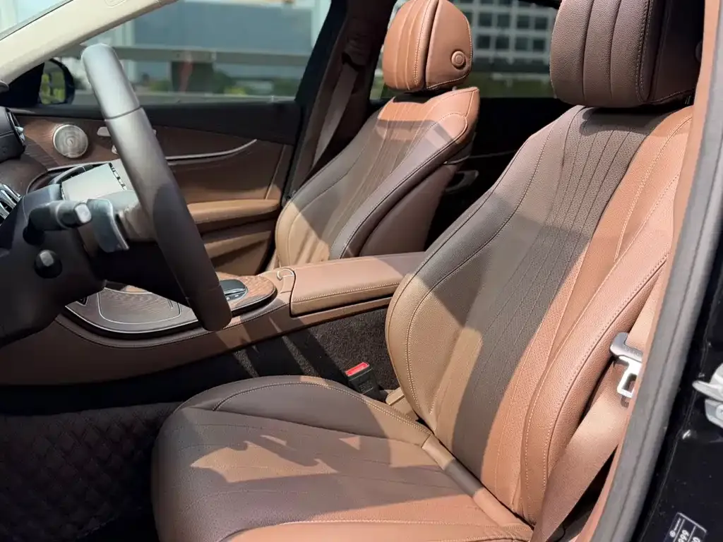 Mercedes-Benz E-Class 2023 из CN, фото 5
